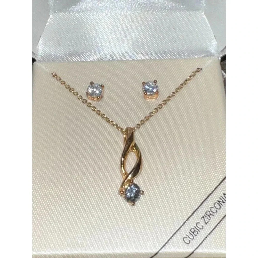 VINTAGE Social Gallery Gold Tone Necklace and Earring CZ Set NEW in Box